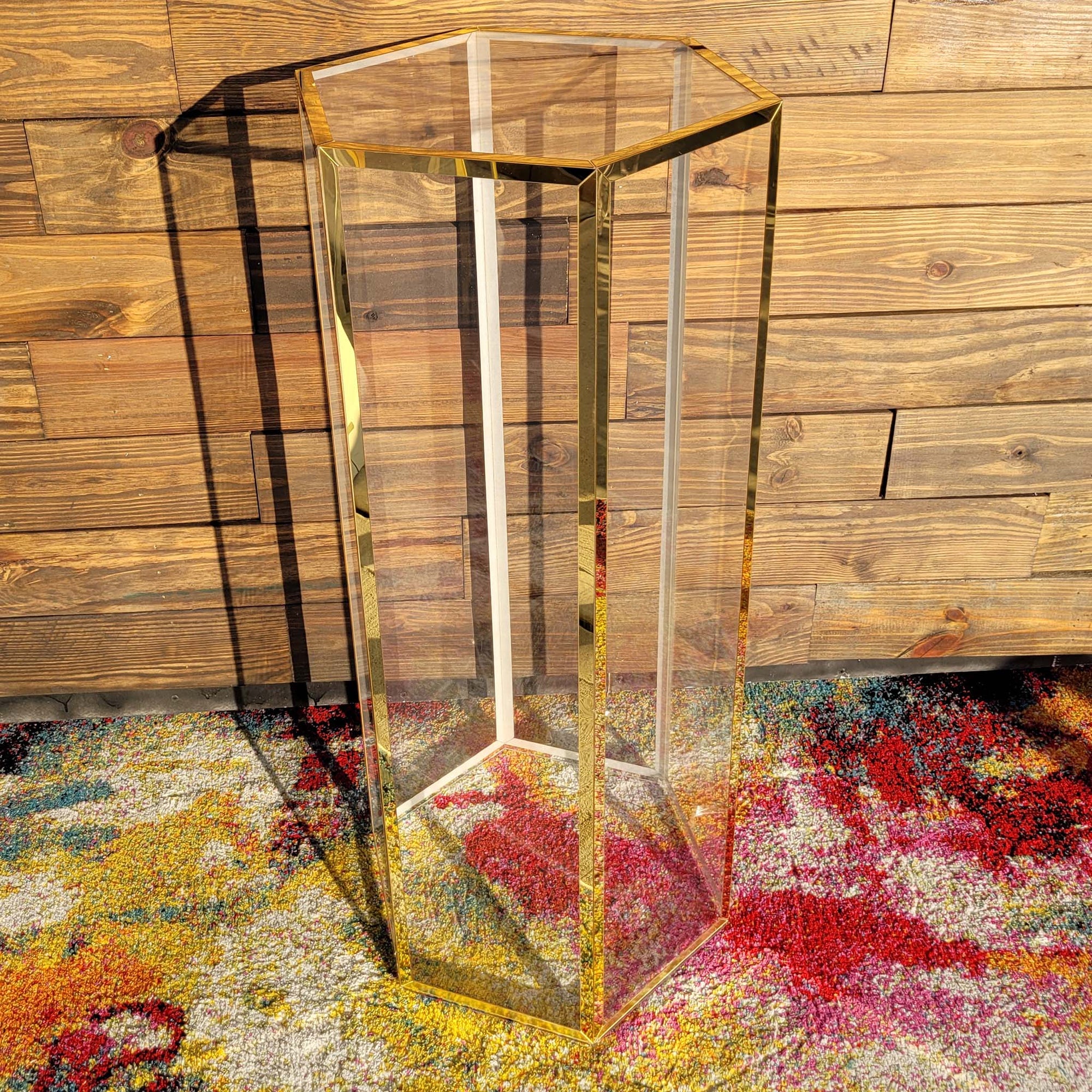 Hexagonal Gold pedestal
