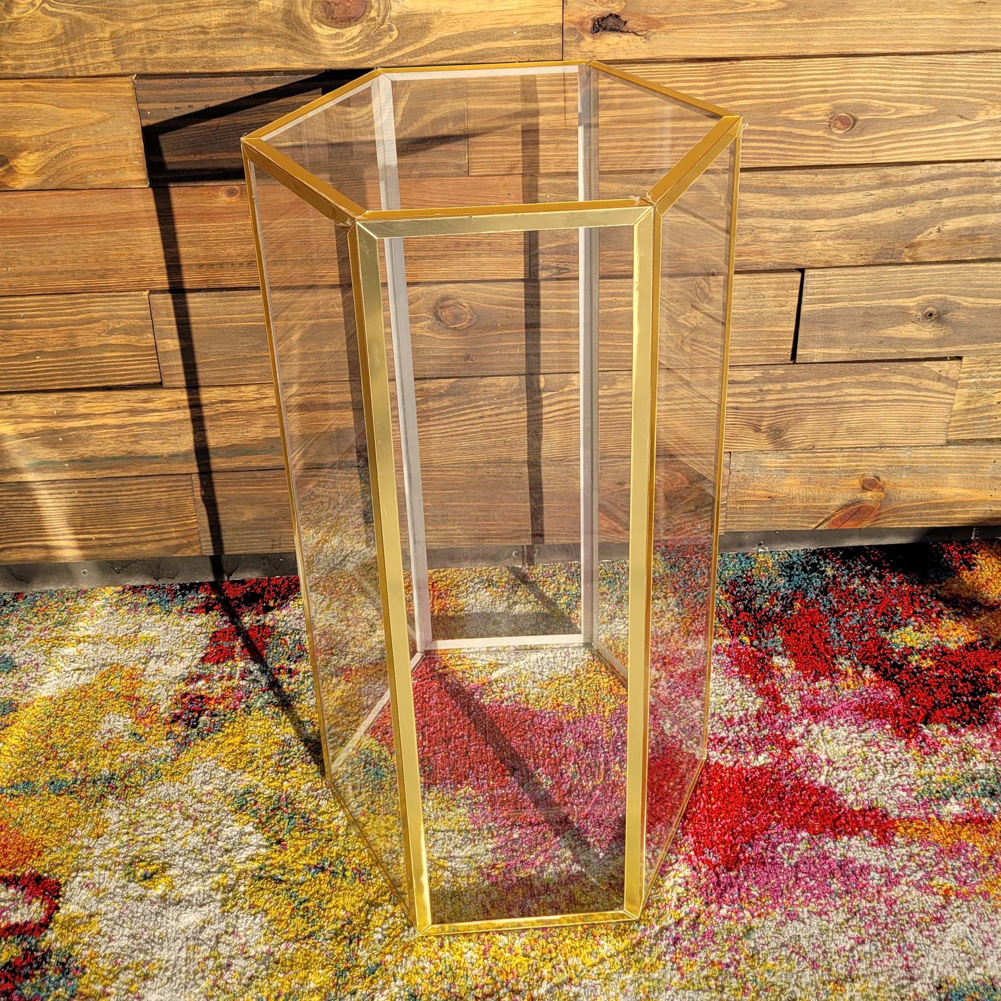 Hexagonal Gold pedestal