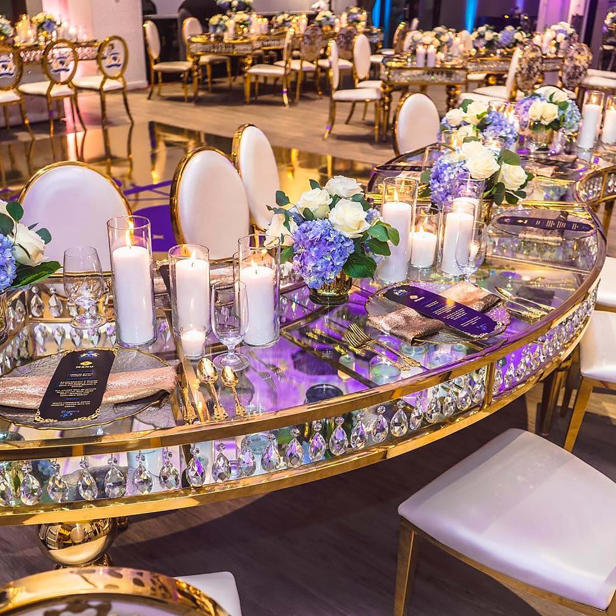 Serpentine Dinning table (1/4)