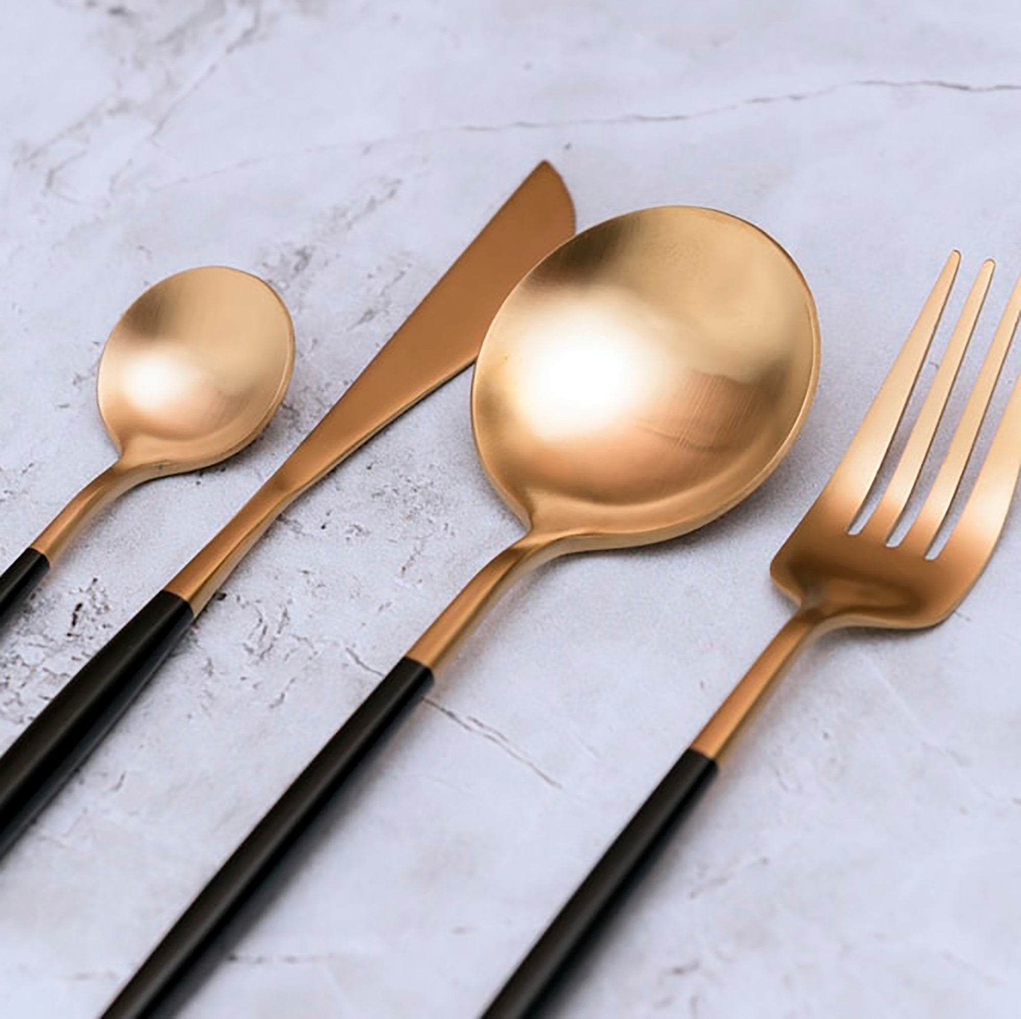 Black & Gold Cutlery set
